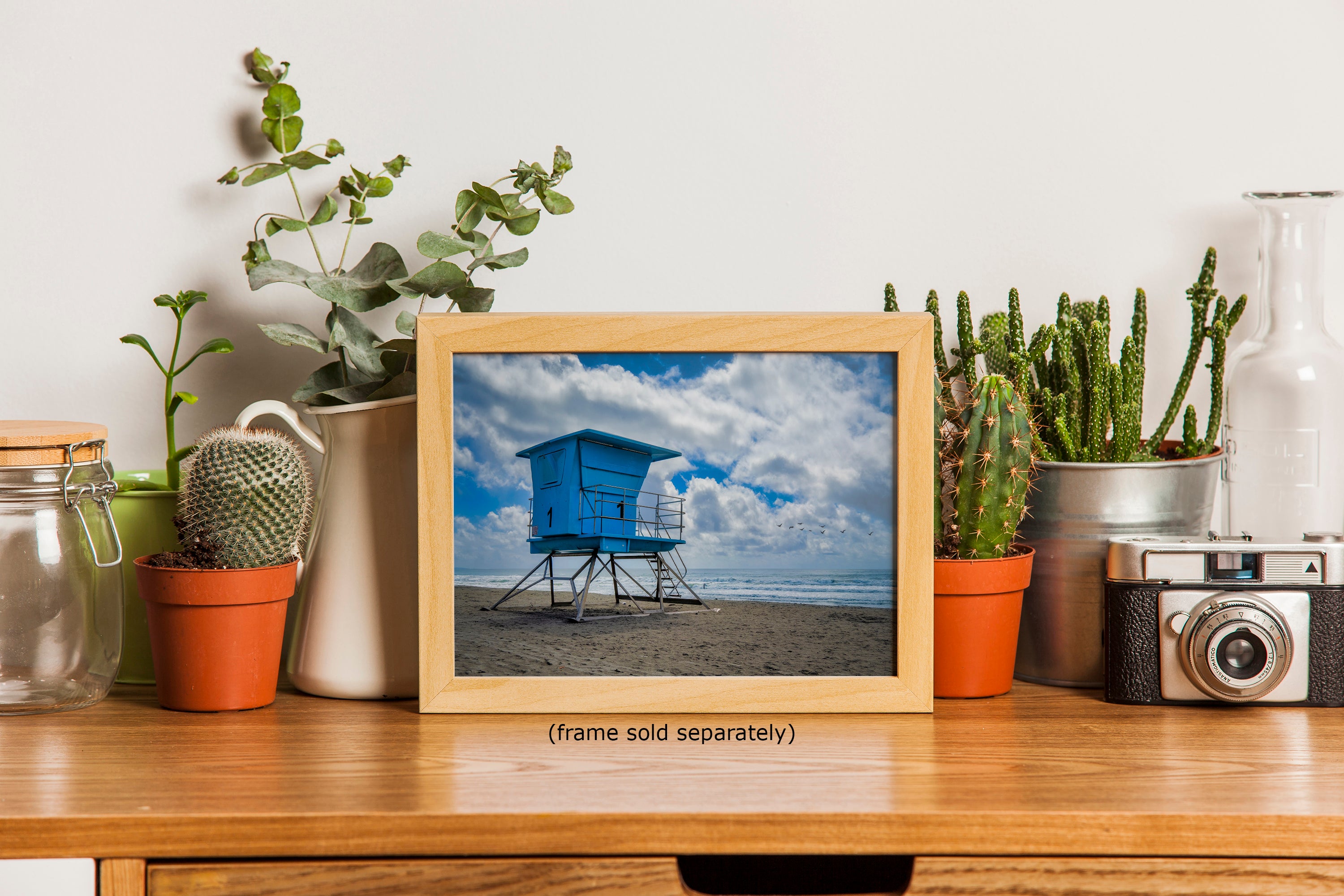 Southern California Coastline Lifeguard Tower Ocean Picture, Oceanside Relaxation Artwork for Meditation, Office, Dorm, and House Decor