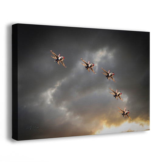 US Airforce Thunderbirds F-16 Fighting Falcon Aviation Artwork | Military Aviation Decor for Home & Office Display