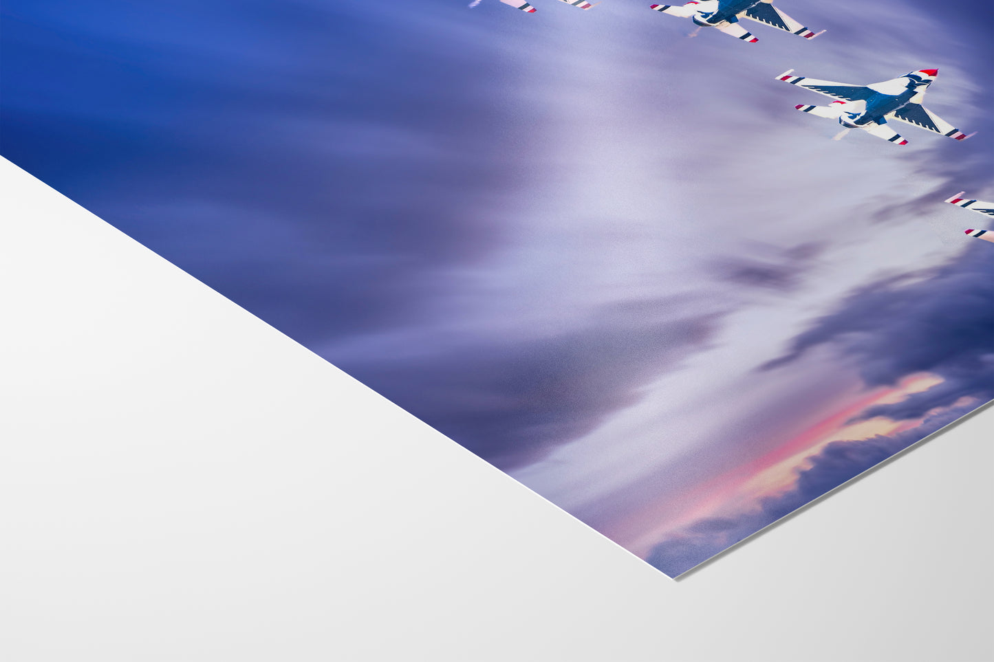 US Airforce Thunderbirds F-16 Fighting Falcon Aviation Artwork | Military Aircraft Wall Decor for Aviation Enthusiasts and Man Cave Decor