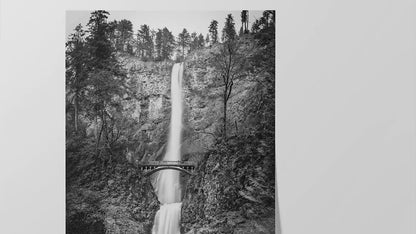 Multnomah Waterfall Picture Nature Photo, Black and White, Pacific Northwest Oregon Picture Relaxation Artwork, Columbia River Gorge for Meditation, House