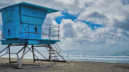 Southern California Coastline Lifeguard Tower Ocean Picture, Oceanside Relaxation Artwork for Meditation, Office, Dorm, and House Decor